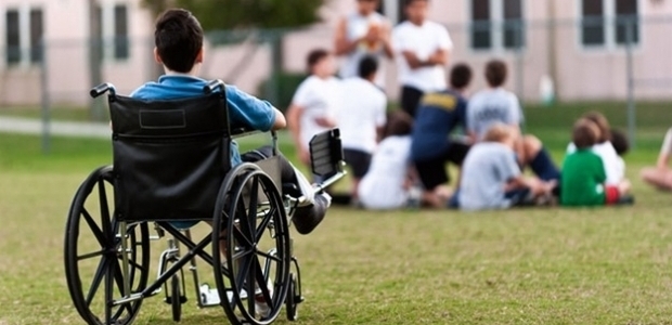 Robotla yürümeyi tekrar öğretiyorlar