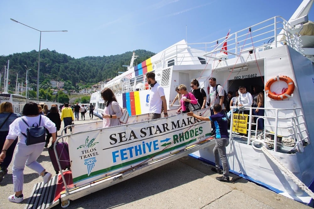 Rodos’tan Fethiye’ye turist gelmeye başladı 