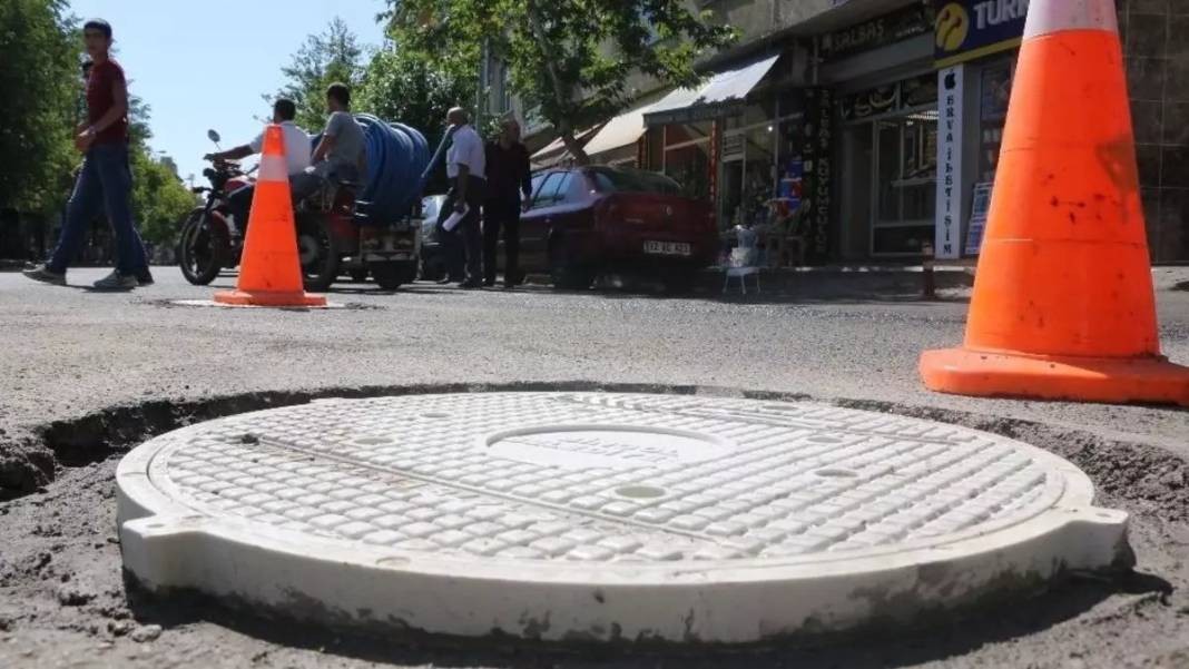 Rögar kapaklarının yuvarlak olmasının asıl sebebi bakın neymiş! Çok ama çok şaşıracaksınız