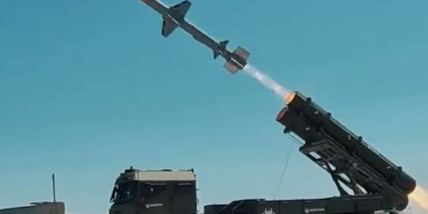 ROKETSAN'ın ürettiği KARA ATMACA hedefi 12'den vurdu: İşte o anlar