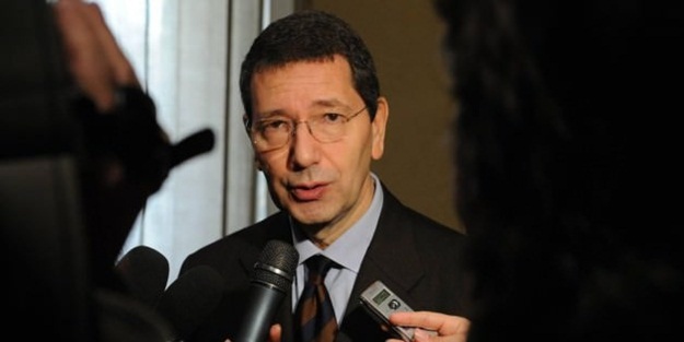 Roma Belediye Başkanı Marino istifa etti