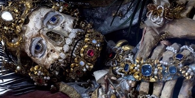 Roma mezarları sizi çok şaşırtacak!