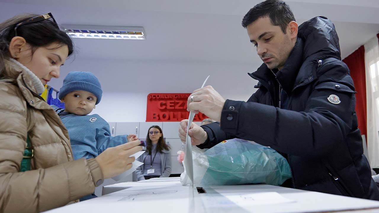 Romanya'da seçim ikinci tura kaldı!