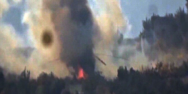 Romanya'ya ait helikopter düştü: 4 ölü