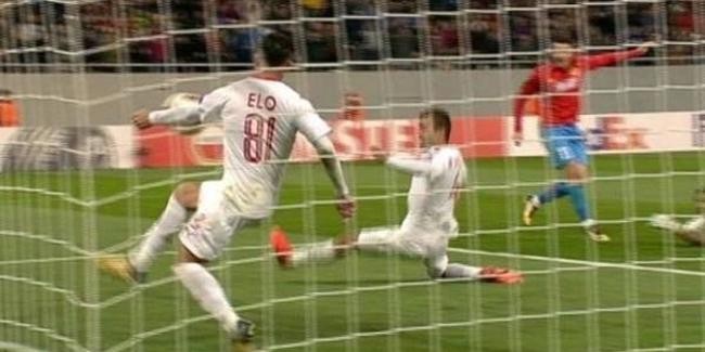 Romenlerden Türk hakeme sert tepki: Üç hakem göremediler