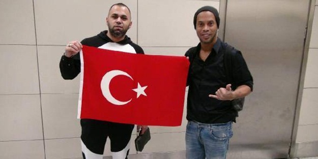 Ronaldinho İstanbul'da