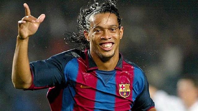 Ronaldinho yeniden Barcelona'da