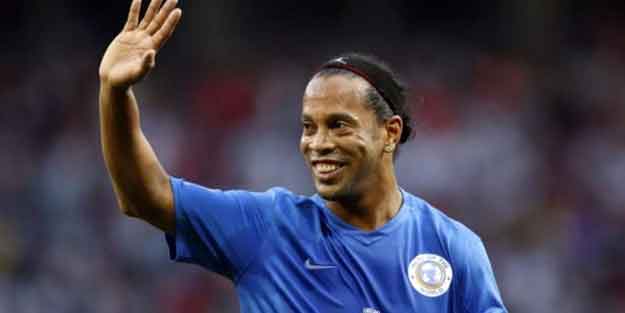 Ronaldinho zor durumda! Sadece 5 poundu kaldı