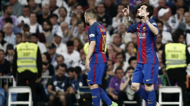 Ronaldinho'dan Lionel Messi'ye '500. gol' tebriği