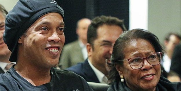 Ronaldinho'nun annesi koronavirüsten öldü