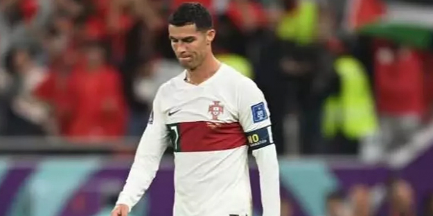 Tarihi açıklama... Ronaldo açtı ağzını yumdu gözünü! Tarihi açıklama