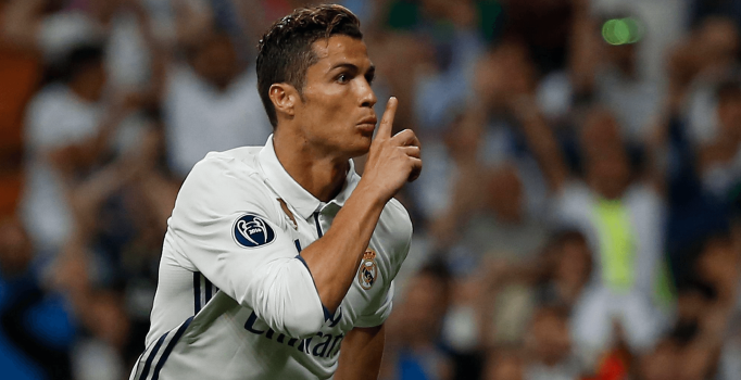 Ronaldo rekor kırdı! Real Madrid yarı finalde