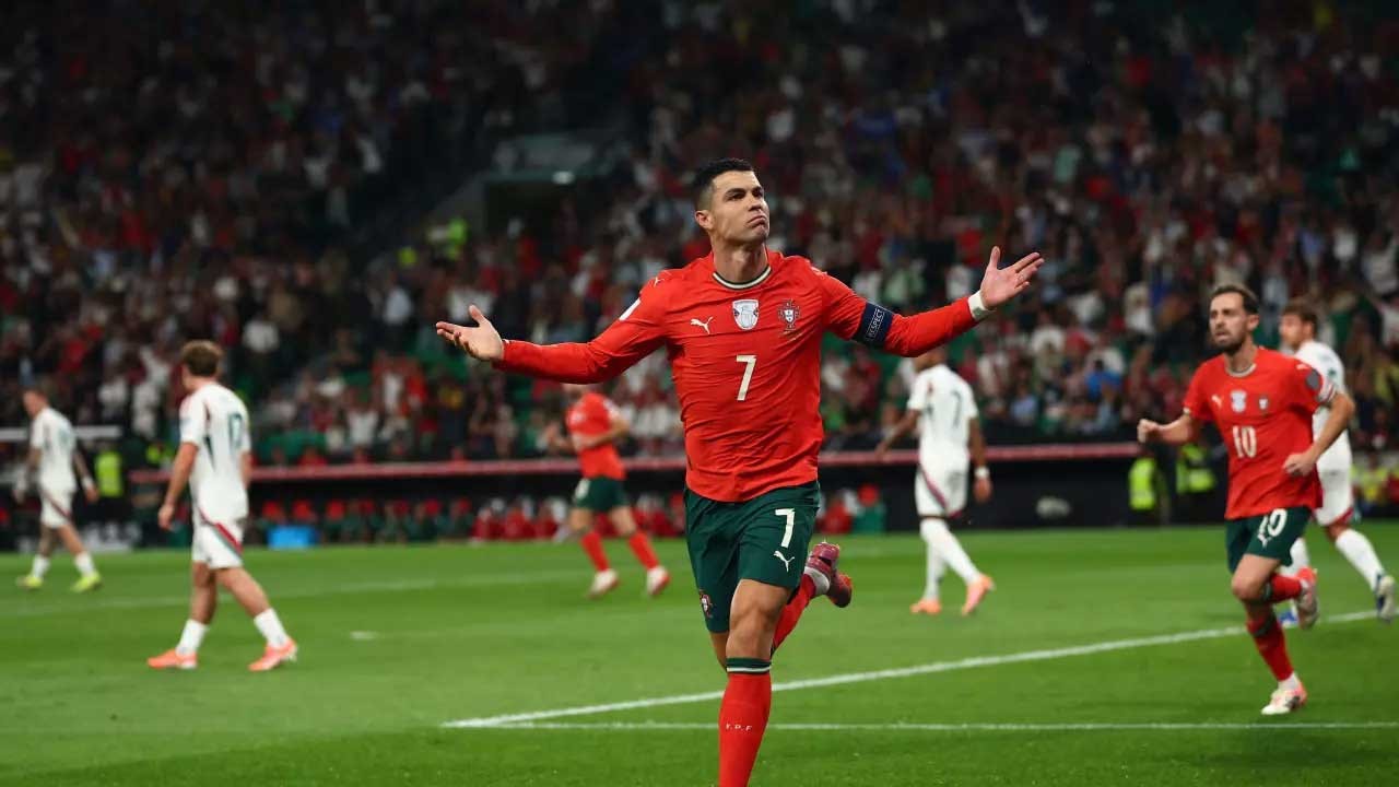 Ronaldo yine tarihe geçti!