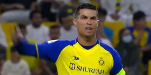 Ronaldo'dan şaşırtan hareket! Stad buz kesti