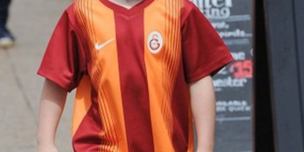 Galatasaray formasıyla görüntülendi