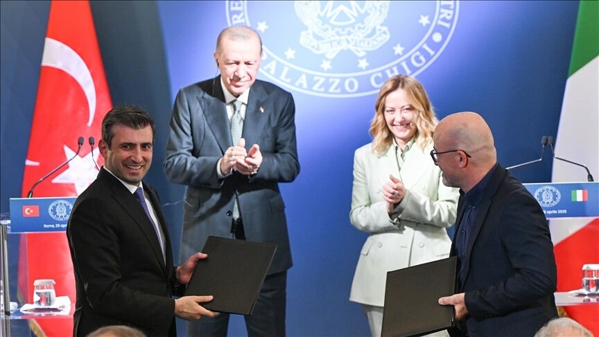 Rotayı Türkiye çizdi, Yunanistan oyun dışı! Göç zirvesinin meyvesi üçlü işbirliği