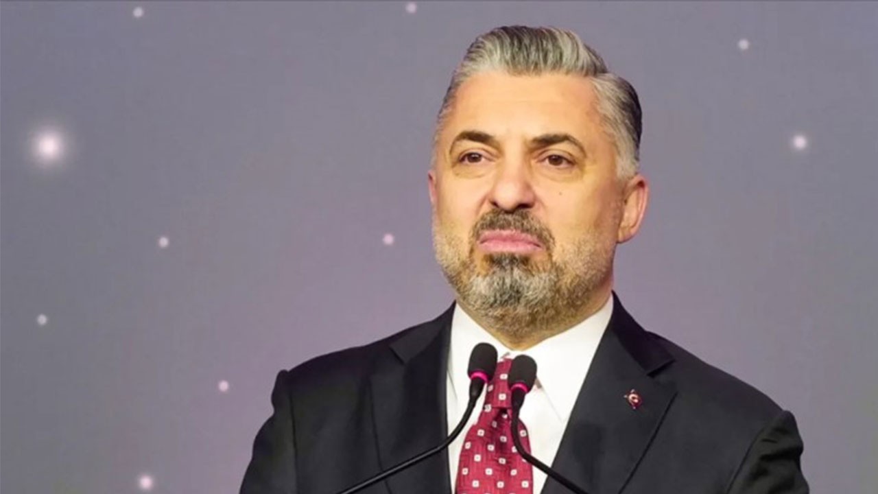 RTÜK Başkanı Ebubekir Şahin algı yapanları rezil rüsva etti! ‘Hain terör örgütüne arka çıkıyorsunuz'