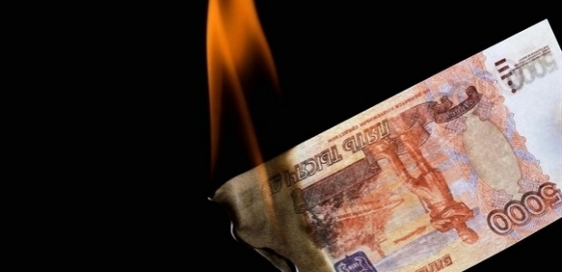 Ruble değer kaybetmeye devam ediyor