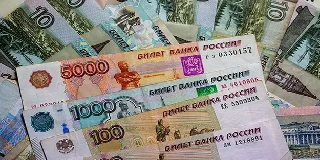 Ruble eriyip gidince toplantı yapıldı: Rublenin dolar kuru karşısında değer kaybı devam ediyor