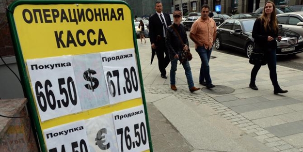 Rus Ruble'sinde rekor düşüş!