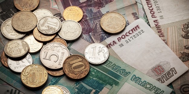 Rubleden tarihi atak! Putin'in o kararı etkili oldu