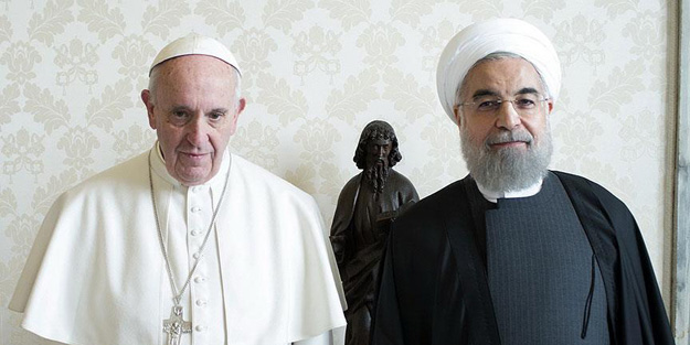 Ruhani, Papa'dan dua istedi