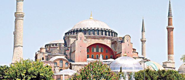 Ruhban Okulu açılacaksa Ayasofya da açılsın