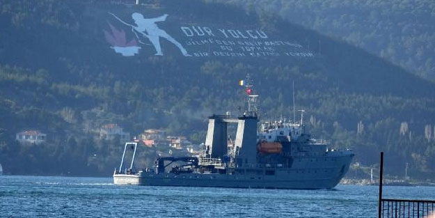 Rumen mayın arama gemisi, Çanakkale Boğazı'ndan geçti