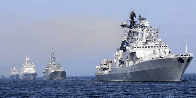 Rus askerleri Pasifik Okyanusu’na indi