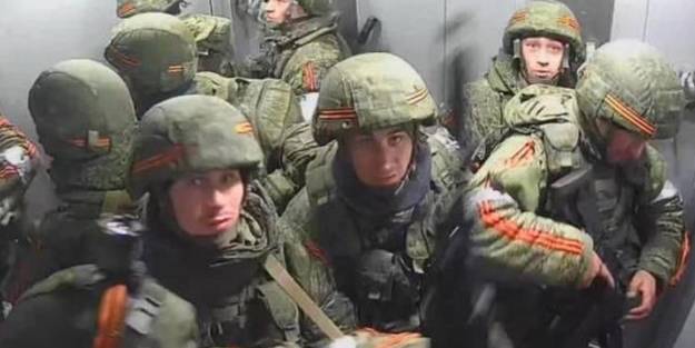 Rus askerlerin hatası dalga konusu oldu! Öyle bir yerde yakalandılar ki...