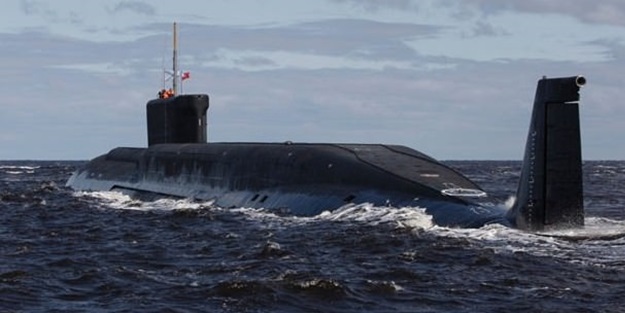 Rus denizaltıları dünyanın internetini mi kesecek?