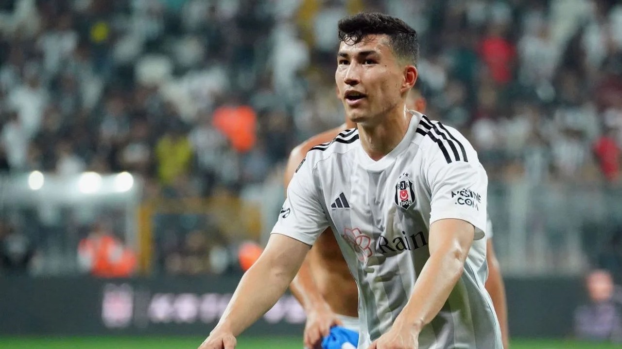Rus devleri peşinde! Beşiktaş'ın yıldızı için yarışa girdiler