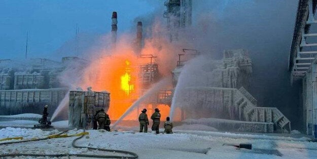 Rus doğalgaz devi Novatek'te şok İHA saldırısı geldi: Üretimi durdurduğunu açıkladı! Dünyayı kasıp kavuran olaylar