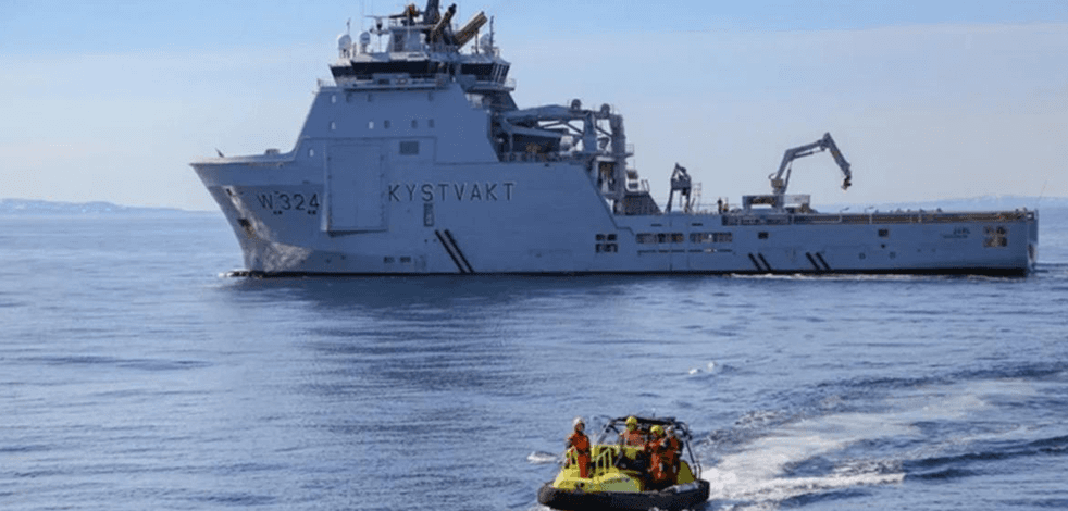 Rus donanması, Barents ve Norveç denizlerinde denizaltılarla özel tatbikata başladı