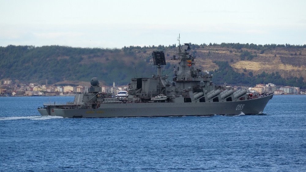 Rus füze kruvazörü Mareşal Ustinov, Çanakkale Boğazı’ndan geçti 