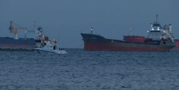 Rus gemisi İstanbul’da karaya oturdu!