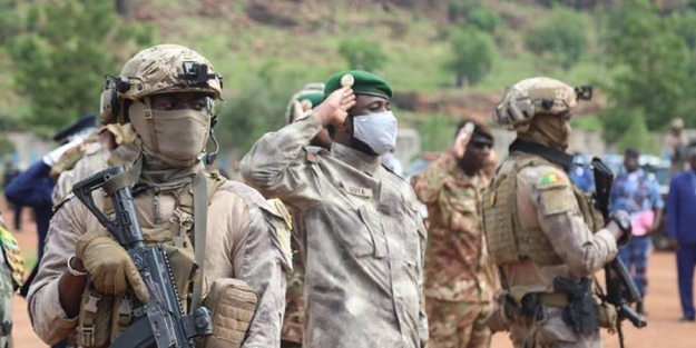 Rus güçler, cuntacı askerlerle Mali'de katliam yaptı!