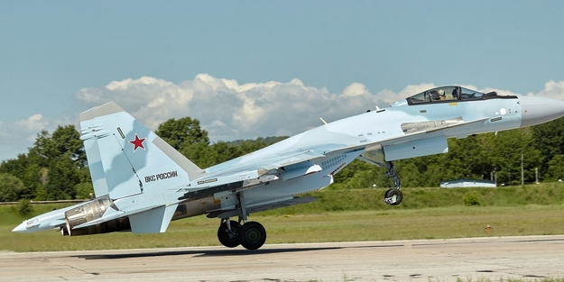 Rus Hava Kuvvetleri'ne Su-35 savaş uçağı teslimatı yapıldı! Rusya resmen kabul etti
