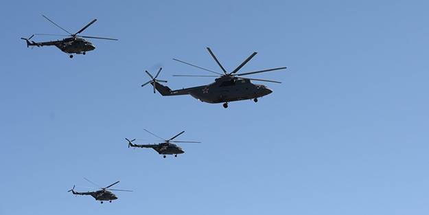 Rus helikopteri düştü