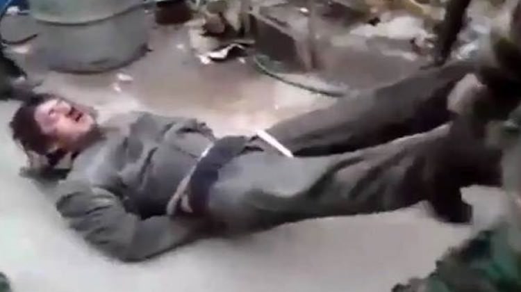 Rus helikopterini düşürenlere işkence