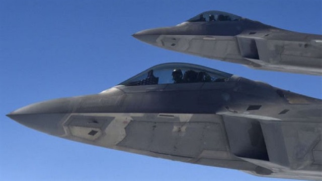 Rus jetinden tehlikeli hareket