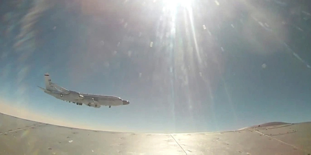 Rus jetleri havalandı! Casus uçak böyle engellendi