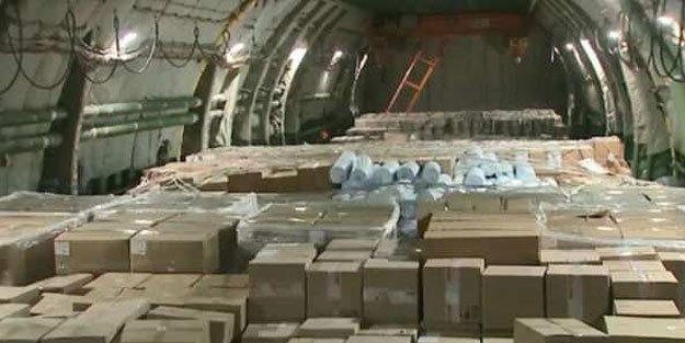 Rus kargo uçağı, New York'a indi