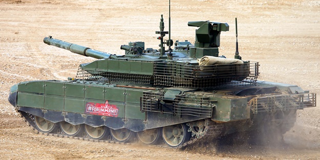 Rus komutan açıkladı: Teslim almaya başladık