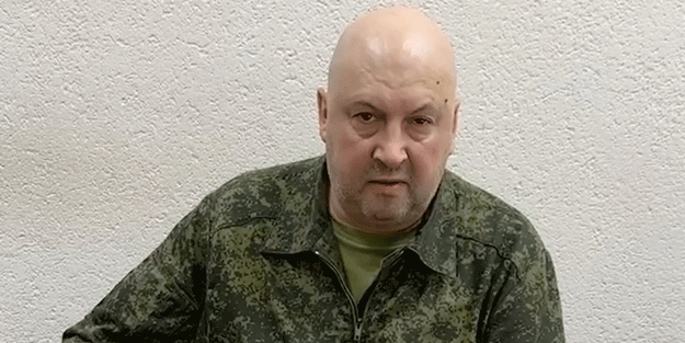 Rus komutanlardan Wagner'e durma çağrısı