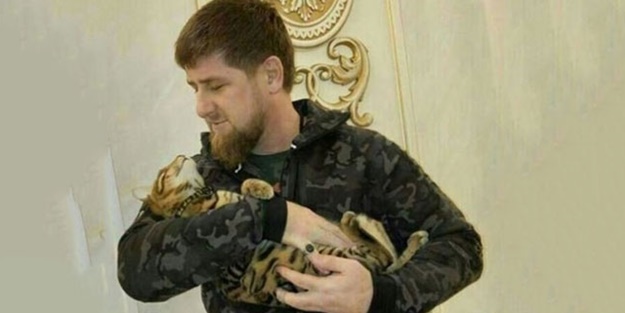 Rus kuklası Kadirov alay konusu oldu