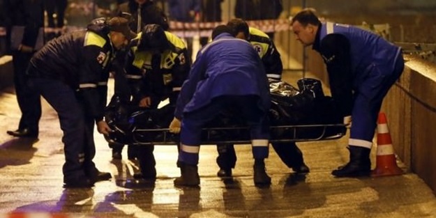 Muhalif liderin suikast zanlısı kendini havaya uçurdu!