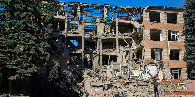 Rus ordusu bomba yağdırdı: En az 15 ölü