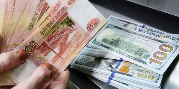 Rus rublesi, dolar karşısında eski değerini geri kazandı