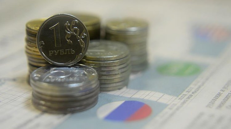 Rus sanayisinde büyüme düştü